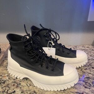 Chuck Taylor All Star Lugged Winter 2.0 | New without Box